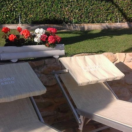Bed And Breakfast " Il Tesoro Di Mario " Falconara Marittima Bagian luar foto